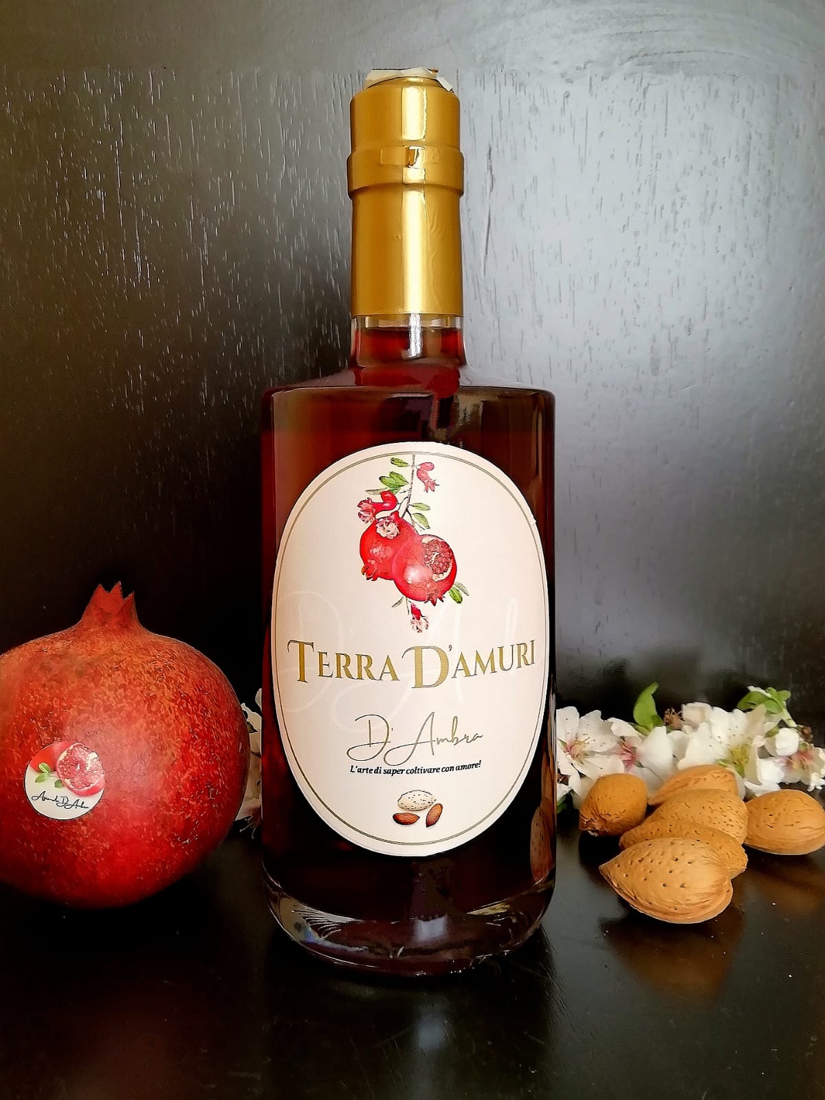 Terra D'Amuri - pomegranate and almond liqueur - D'Ambra